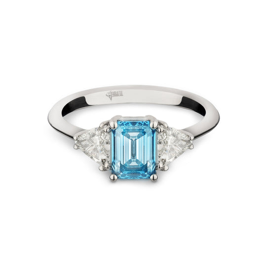 Azure diamond 18kt